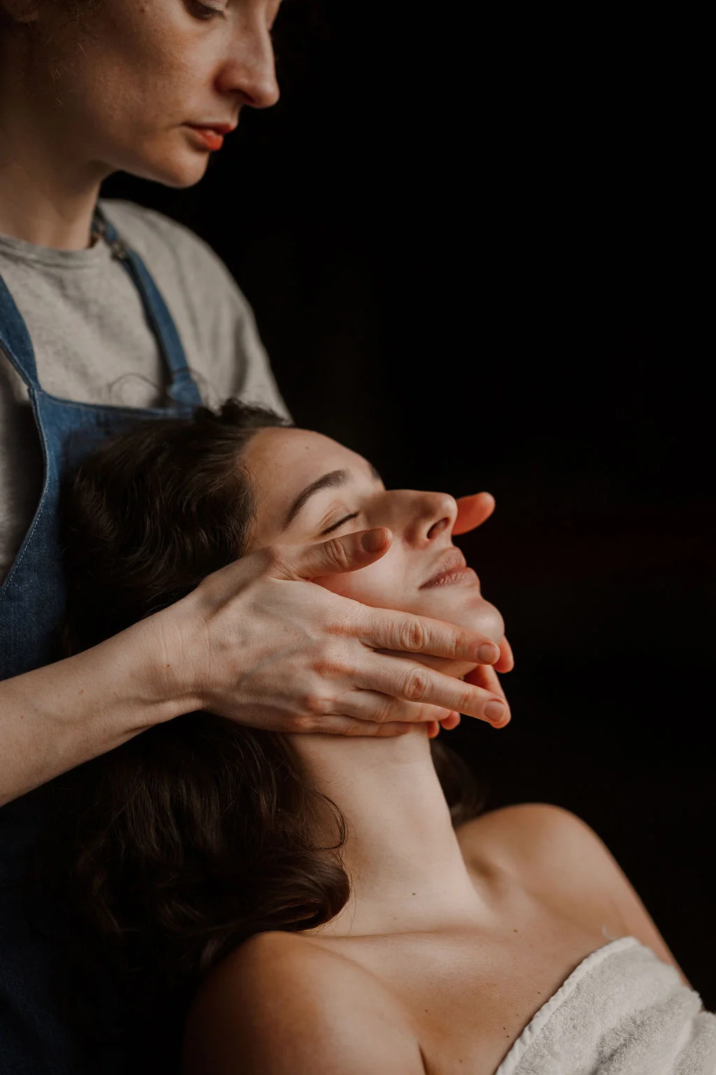 Un soin du visage, les yeux fermés